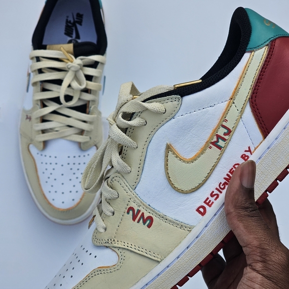 Custom AJ1 OG - Picture 5 of 7